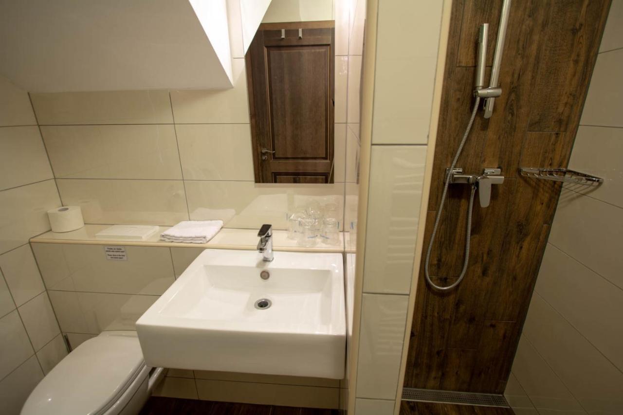 Smrekarjeva Domacija Bauernhof Postojna