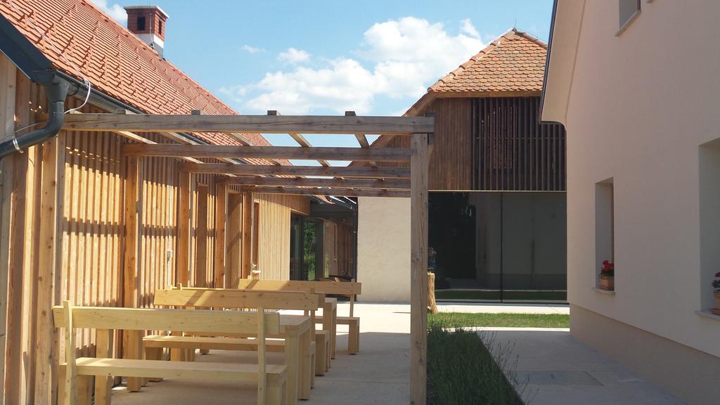 Bauernhof Smrekarjeva Domacija Postojna
