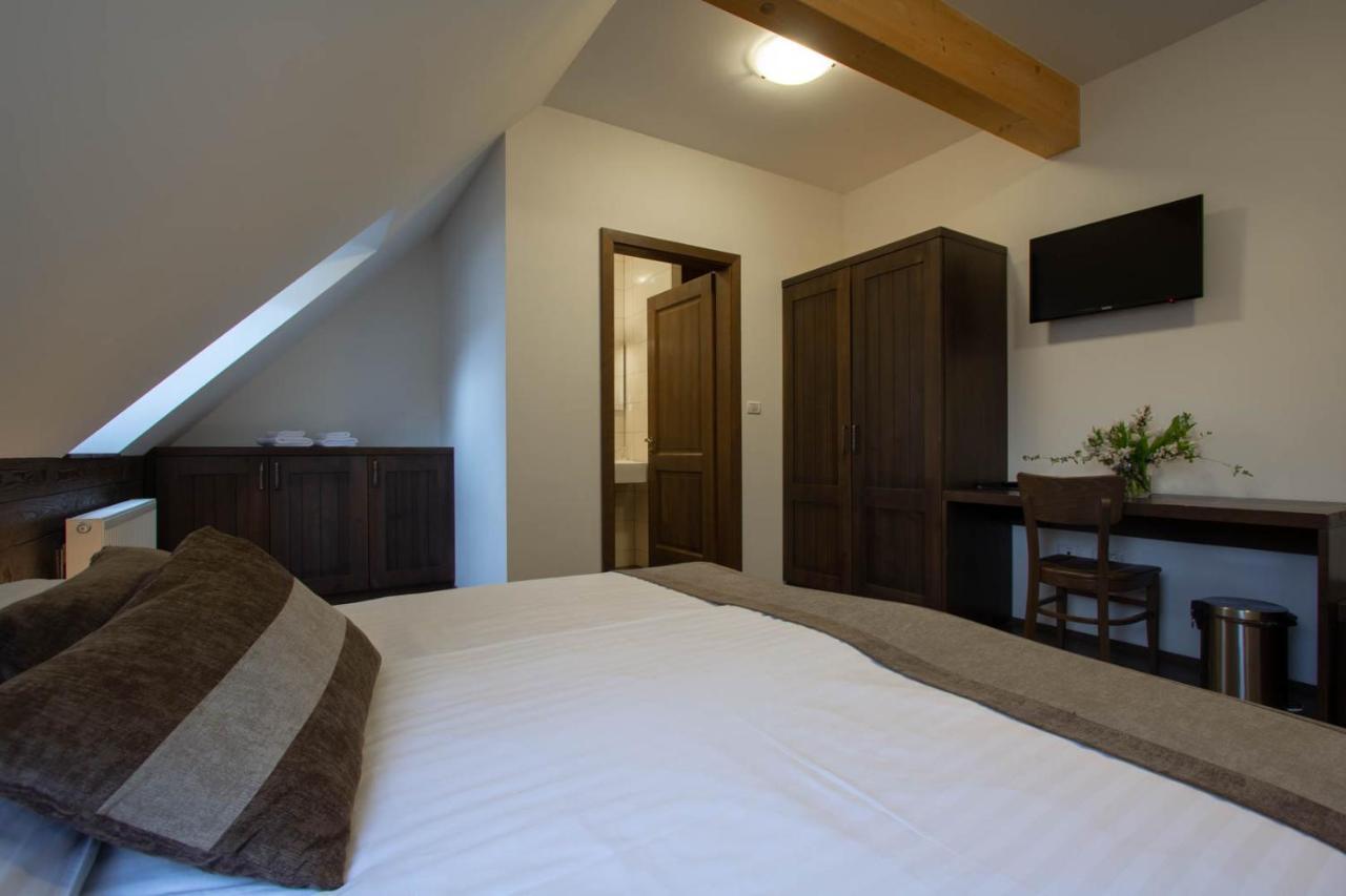 Smrekarjeva Domacija Farm stay